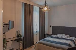 Апарт-отели Aparthotel Styl Краков Улучшенный двухместный номер с 1 кроватью-1